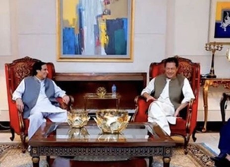 مسلم لیگ ق نے تحریک انصاف میں ضم ہونے کا حتمی فیصلہ کرلیا