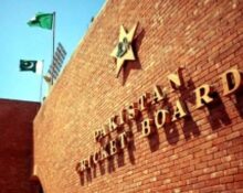 شعیب ملک کے بعد مزید 2 مینٹورز پی سی بی سے الگ