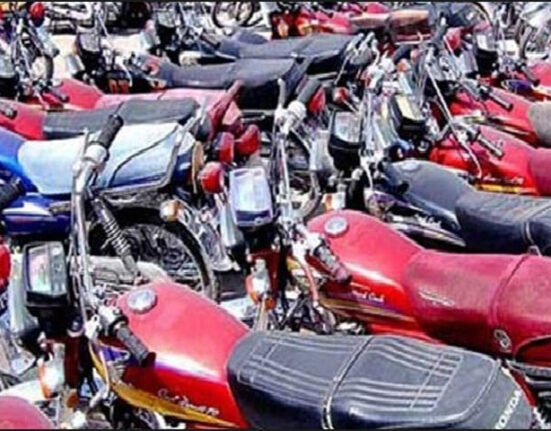 موٹرسائیکلز اور تھر ویلرز کی فروخت میں 32 فیصد کمی ریکارڈ