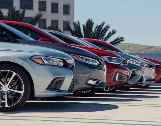 car بڑھتی مہنگائی،رواں مالی سال کاروں کی فروخت میں نمایاں کمی