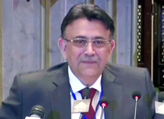 ملکی حالات ہمارے سامنے، اختلاف کو چھوڑ کر ملک کیلئے سوچنا چاہیے، چیف جسٹس