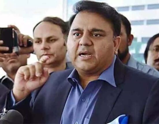 پنجاب پولیس عمران خان کو سکیورٹی دینے کیلئے تیار ہوگئی،فواد