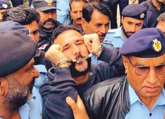 کراچی منتقلی کیلئے حسان نیازی کو کراچی پولیس نے حراست میں لے لیا