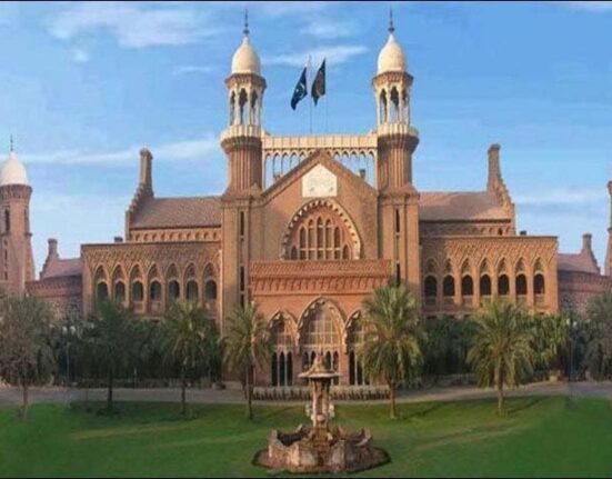 high court ہائیکورٹ کا کل صبح دس بجے تک زمان پارک پولیس آپریشن فوری روکنے کا حکم