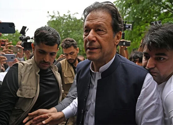 عمران خان پیشی کیلئے لاہور سے اسلام آباد روانہ