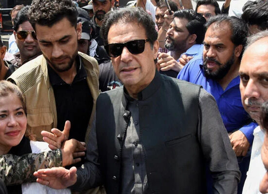 جج دھمکی کیس میں عمران خان کے ناقابل ضمانت وارنٹ معطل