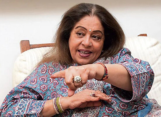 بالی وڈ اداکارہ کرن کھیر میں کووڈ کی تصدیق