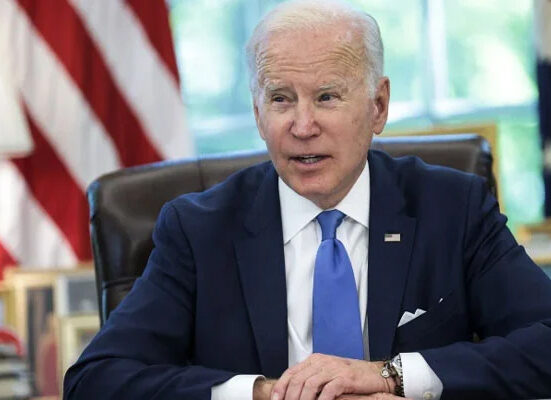 فائرنگ کے واقعے پربات کرنے سے قبل امریکی صدر کا ہے وقت مذاق