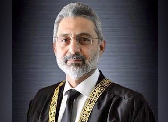 جسٹس قاضی فائز عیسی کیخلاف ریفرنس واپس لینے کیلیے وزیراعظم نے صدر کو خط لکھ دیا