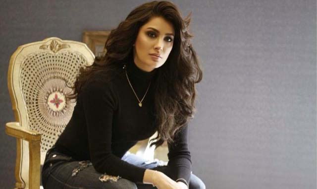 mahvish hyaat اداکارہ مہوش حیات کی چھوٹے پردے پر واپسی