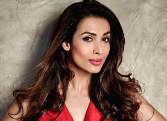 طلاق کے بعد نام تبدیل نہ کرنے کے مشورے ملے، ملائیکہ اروڑہ