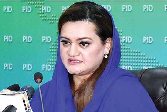 maryam awrangzeeb کارکن رل رہے، عمران بنکر میں بیٹھ کر تماشا دیکھ رہا ہے، مریم اونگزیب