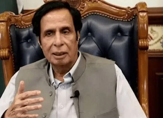 مفت آٹے کی تقسیم دکھاؤا ہے، چوہدری پرویز الٰہی