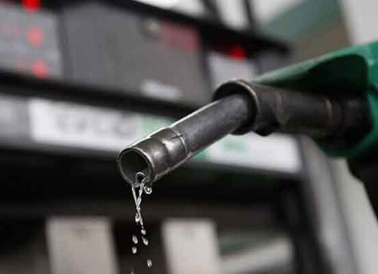 پیٹرولیم مصنوعات کی قیمتوں میں کمی کا امکان