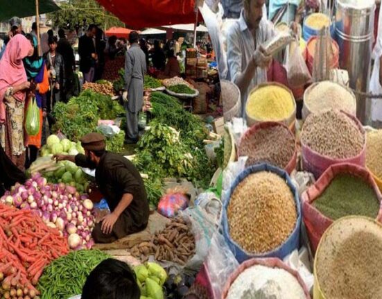 رمضان المبارک قریب آتے ہی اشیا ء خوردونوش کی قیمتوں میں دگنا اضافہ