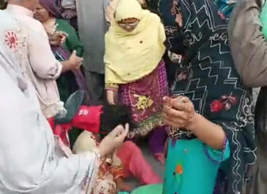 ساہیوال، مفت آٹے کی تقسیم کے دوران بھگدڑ،خاتون جاں بحق