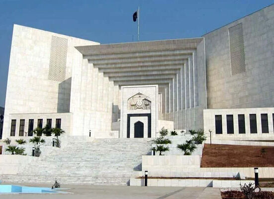 سپریم کورٹ میں انتخابات ملتوی کرنے کیخلاف کیس کی سماعت شروع