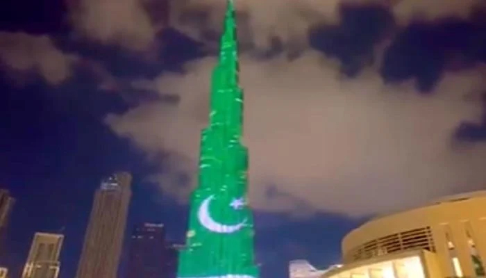 یوم پاکستان،برج الخلیفہ پاکستانی پرچم کے رنگوں میں رنگ گیا