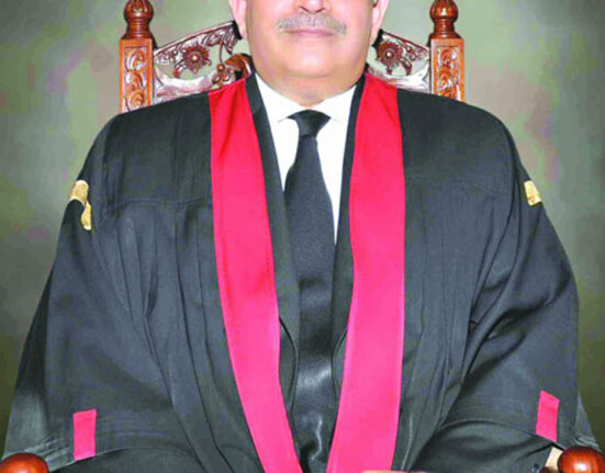 چیف جسٹس کی برطرفی کیلیے سپریم جوڈیشل کونسل میں درخواست دائر