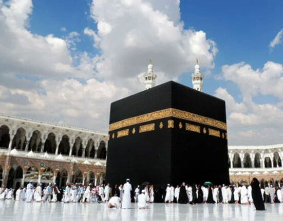 پرائیویٹ حج کتنا مہنگا ؟ اخراجات نے ہوش اُڑا دیے