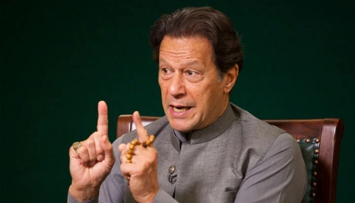عمران خان نے نواز شریف کی تعریف کردی