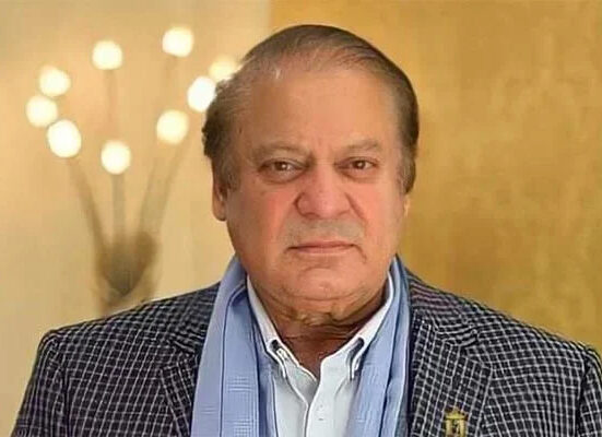 وزیراعظم اہم امور پر مشاورت کیلیے تین روزہ دورے پر لندن پہنچ گئے