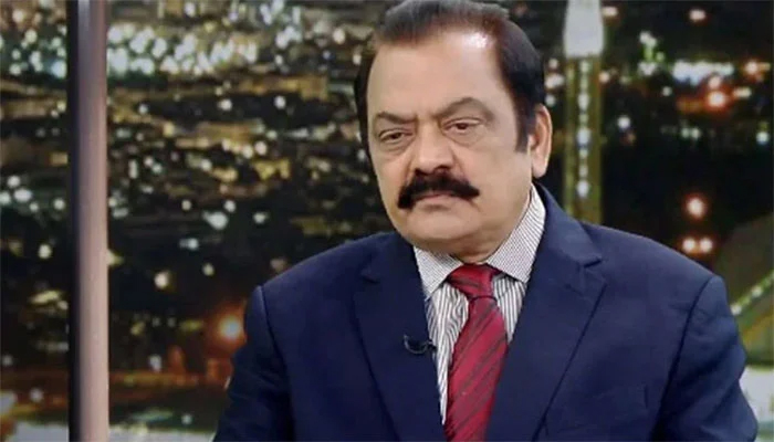 نواز شریف کی تاحیات نااہلی کے خلاف درخواست دیں گے، رانا ثناء اللّٰہ