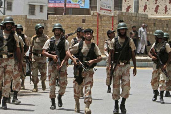 کراچی ، رینجرز اور پولیس کی کارروائی ، سٹریٹ کرائم میں ملوث 2 ملزم گرفتار