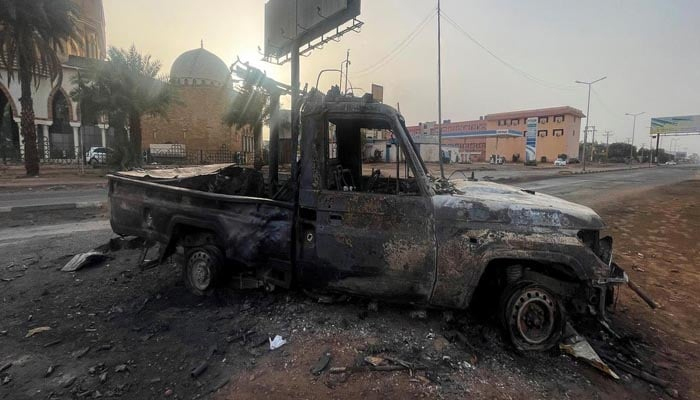 سوڈان سے 400 متاثرین کو جدہ پہنچا دیا گیا