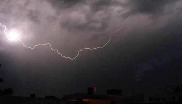 پنجاب اور بلوچستان میں گرج چمک کیساتھ بارش