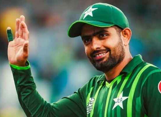 بابر اعظم شدید تنقید کی زد میں، ڈراپ کرنے کا مطالبہ زور پکڑ گیا