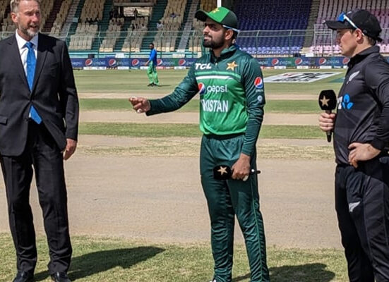 چوتھا ونڈے ، نیوزی لینڈ کا ٹاس جیت کر پاکستان کیخلاف فیلڈنگ کا فیصلہ