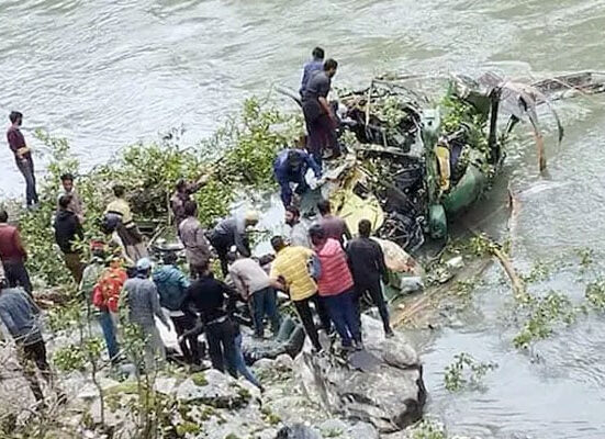 مقبوضہ کشمیر کے ضلع کشتواڑ میں بھارتی فوج کا ہیلی کاپٹر گر کر تباہ