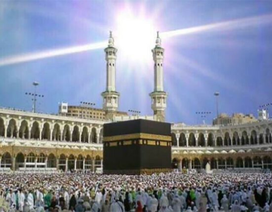 آج سورج بیت اللہ شریف کے عین اوپر سے گزرے گا