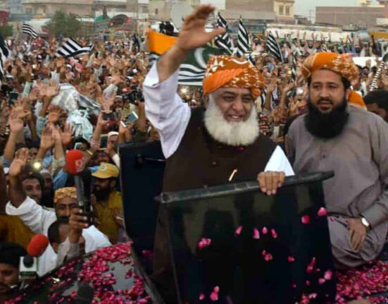 حکومت اور جے یو آئی میں مذاکرات ناکام ، احتجاج سپریم کورٹ کے سامنے ہی ہوگا