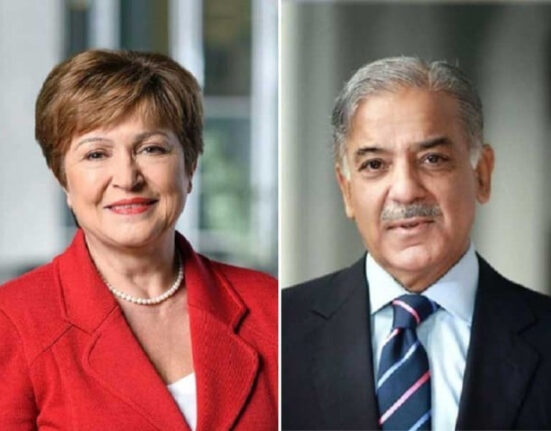 وزیراعظم کا آئی ایم ایف سربراہ سے رابطہ، بیل آؤٹ پیکیج کیلیے ڈیڈلاک ختم کرنے کا مطالبہ