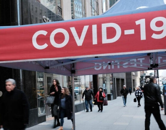 کورونا وائرس چین کی لیبارٹری میں تیارکیے جانے کا کوئی ثبوت نہیں ملا، امریکا کا اعتراف