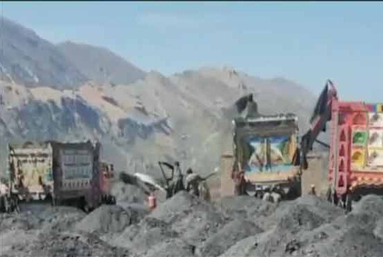 فوج کے تعاون سے 16 سال بعد وسطی کرم میں کوئلے کی کانوں کا آغاز