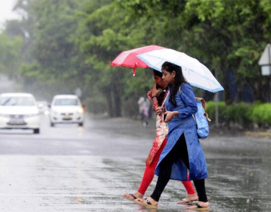 شدید گرمی میں عوام کیلئے اچھی خبر ،کتنی بارشیں ہوگی ؟ محکمہ موسمیات نے بڑی پیشگوئی کردی