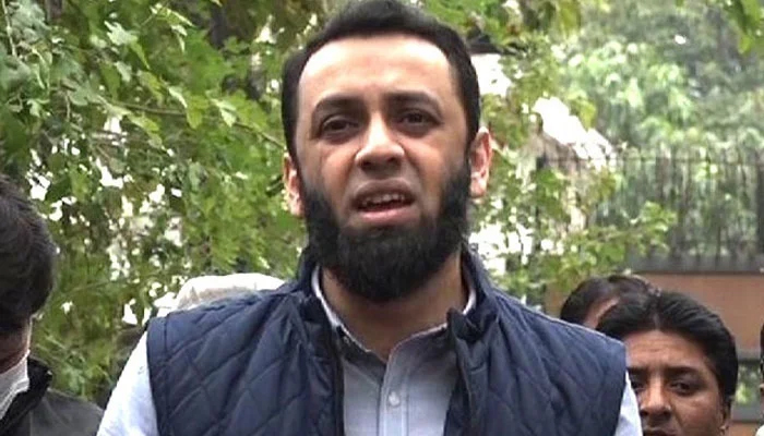 پی ٹی آئی کارکنان نے جج سے بدتمیزی کی ، نعرے لگائے ، عطاءتارڑ