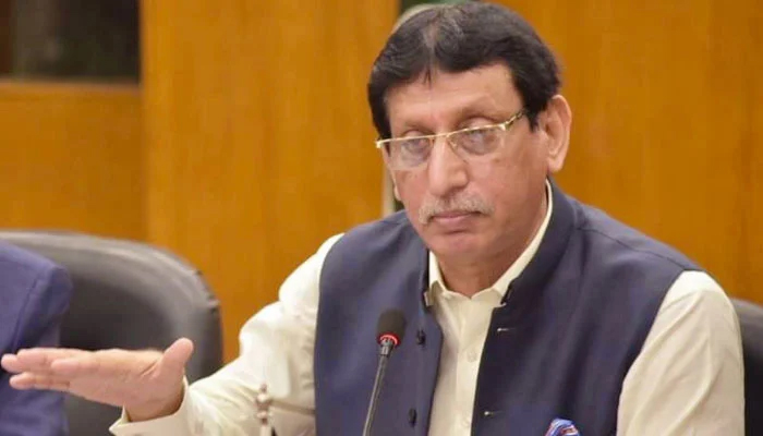 پیٹرولیم مصنوعات کی قیمتوں میں اضافے کا اثر ملازمت پیشہ افراد پر پڑے گا، امین الحق