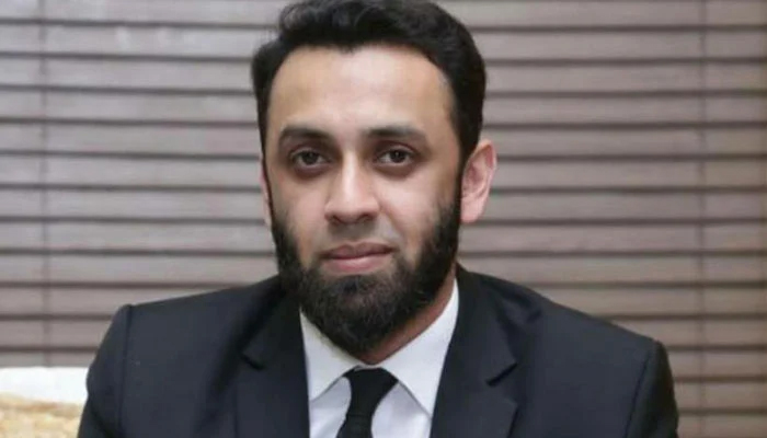 سپریم کورٹ کو توشہ خانہ کیس میں مداخلت نہیں کرنی چاہیے تھی ، عطا ءاللہ تارڑ