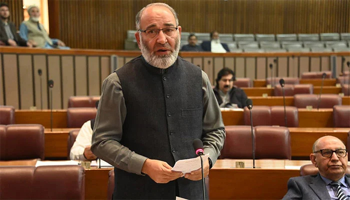 عام انتخابات وقت پر کرانے کیلئے سینیٹ میں قرار داد جمع