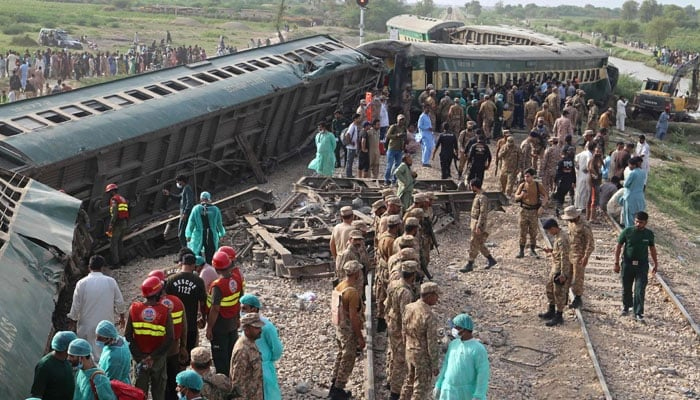 ہزار ہ ایکسپریس حادثہ ، ابتدائی رپورٹ ریلوے ہیڈ کوارٹر کو موصول