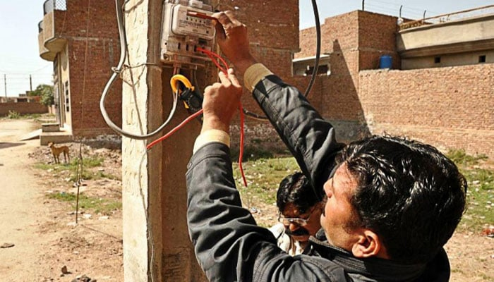 بجلی چوروں کیخلاف آج سے کریک ڈاﺅن کا آغاز