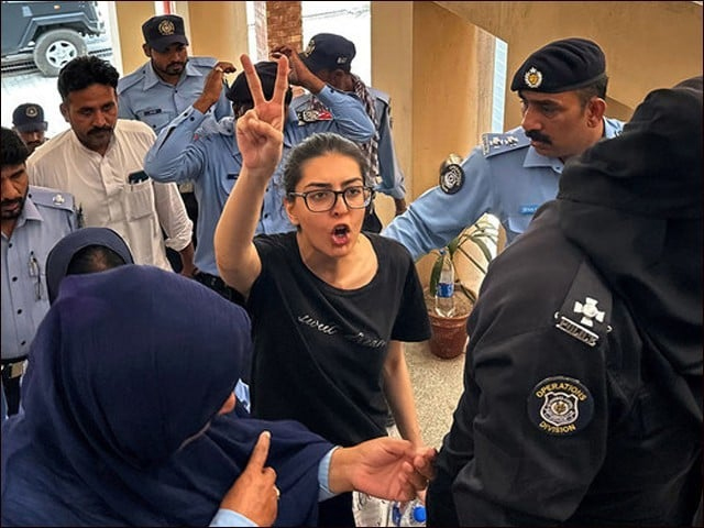 ایمان مزاری کی گرفتاری سے قبل اسلام آباد ہائیکورٹ کو آگاہ کرنا لازم قرار