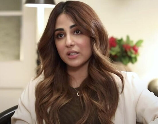 میری دنیا ہی اجڑ گئی: مودی جی یہ کیا کر دیا، اکانٹ بلاک ہونے پراشنا شاہ کا طنز