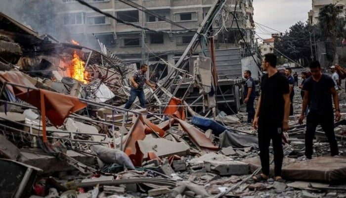 اسرائیلی حملوں میں شہید فلسطینیوں کی تعداد سات ہزار 28 ہوگئی