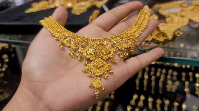 پاکستان میں سونے کی قیمت میں کمی