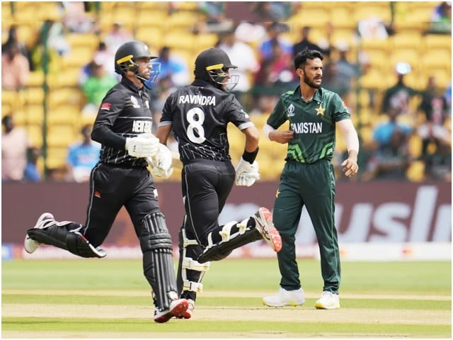 ورلڈکپ؛ نیوزی لینڈ کی پاکستان کیخلاف 3 وکٹیں گرگئیں